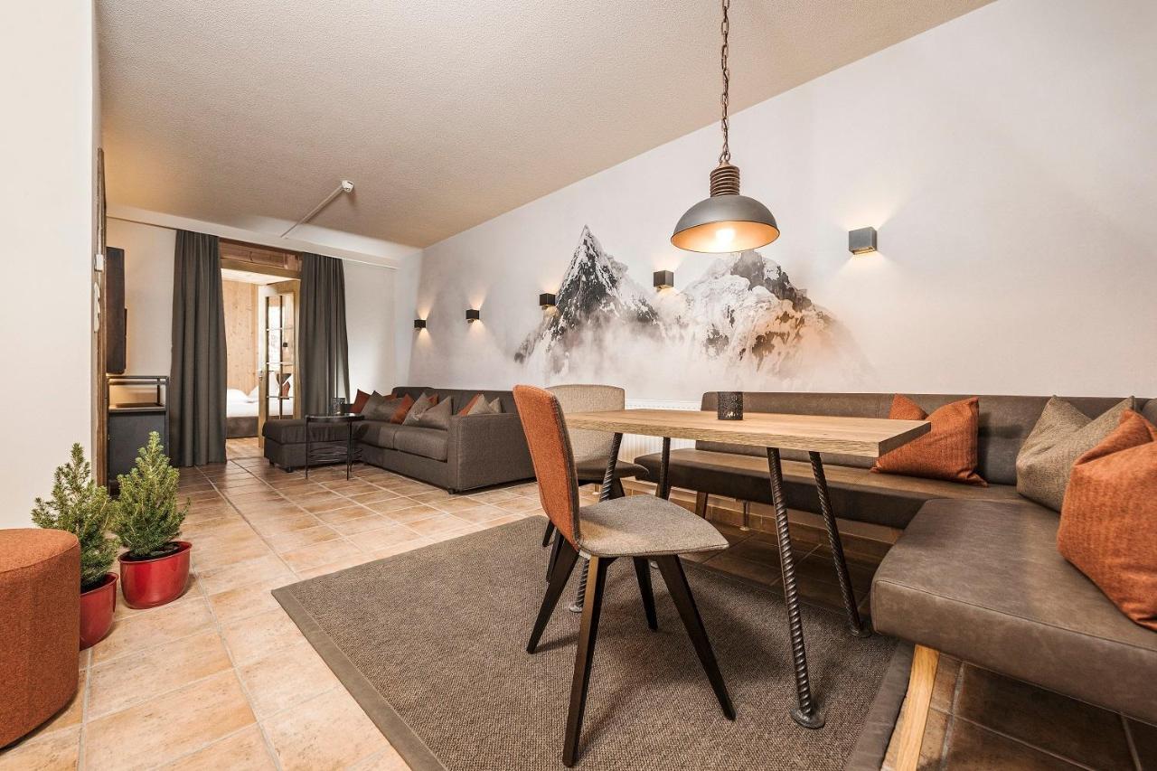 Appart & Chalet Montana Hochfuegen エクステリア 写真